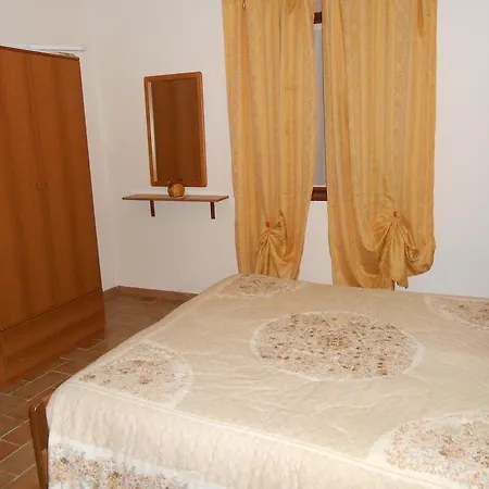 La Piaggiola Degli Olivi Agroturismo